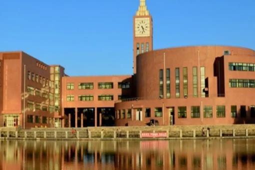 创业项目 英文(大学生自主创业项目用英语怎么说)