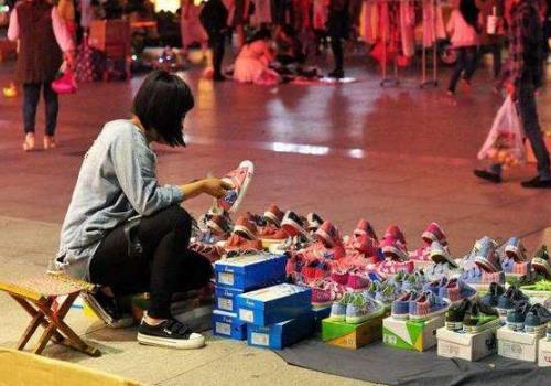 唐山摆摊创业项目(地摊生意什么项目好？)