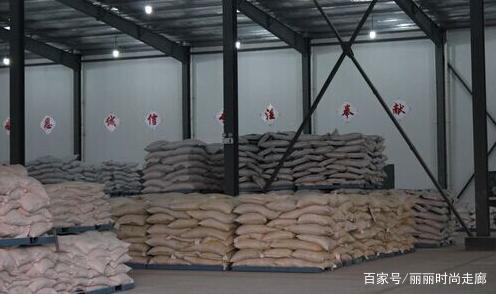 饲料业务创业项目(饲料代加工前景怎么样？适合在农村做吗？)