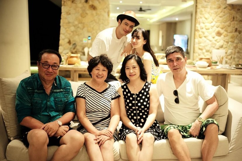 流量明星创业项目(明星演员靠什么吸金的？)