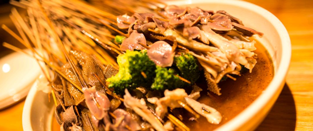 快餐小吃创业项目(想找个快餐类创业项目，不要满大街都是那种，符合年轻人口味的？)