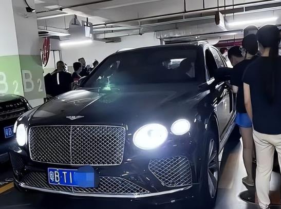 深圳宾利创业项目(起底深圳“宾利姐”男友，他到底是谁？背后有着怎样的庞大背景？)