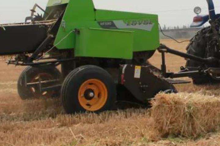 铲车创业项目(湖北首富身价21亿，亲哥向他借10万买铲车养家，却遭到严词拒绝)