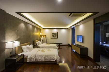 找宾馆创业项目(想贷款开一家小型的快捷酒店，大概60间客房，请问我该如何筹集资金，如何前期筹备？)