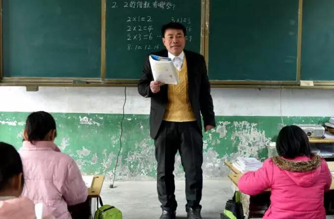 高校教师 创业项目(高校教师再创业，干什么比较合适？)