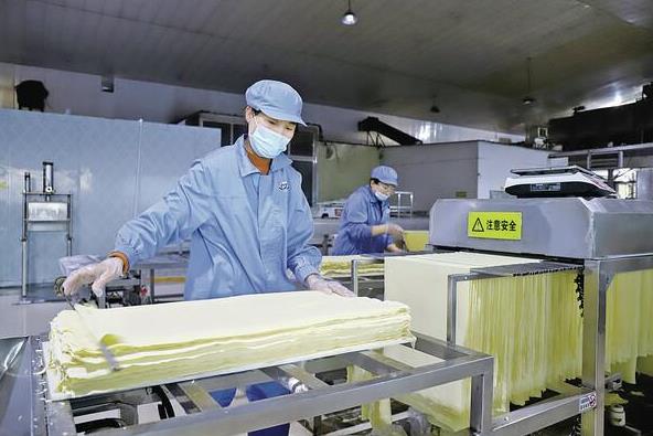 农村办厂创业项目(适合农村开办的10个加工厂项目，农村创业小型加工厂有哪些)