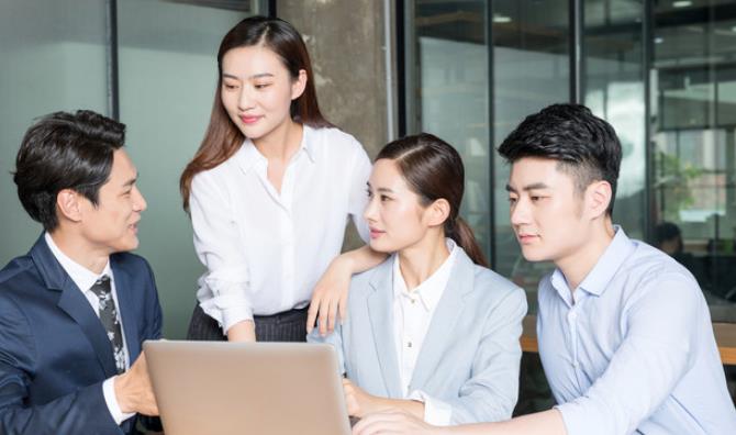 创业项目找团队(创业初期如何找团队？)