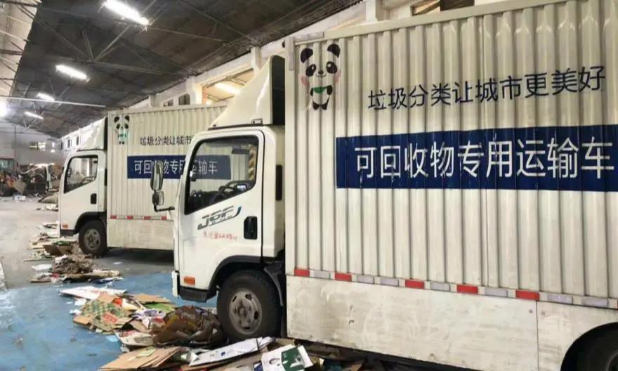 垃圾运输创业项目(在城市里有个垃圾车挣钱吗)