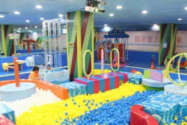 跟孩子有关的创业项目(开什么店很吸引小孩子)