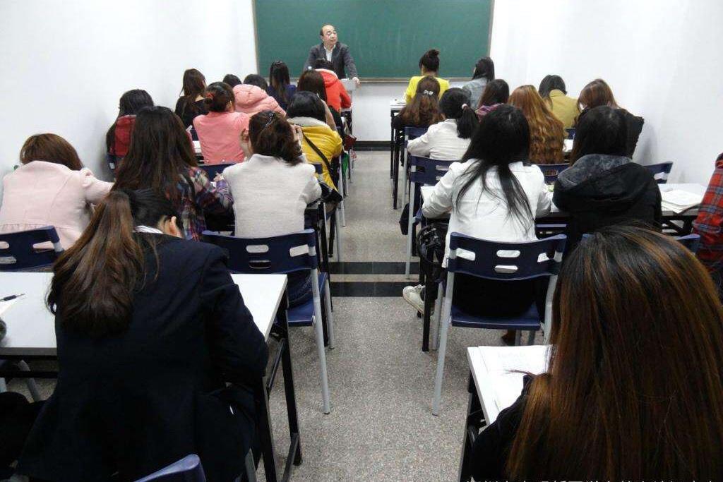 适合教师业余创业项目(大学老师副业可以做什么？)