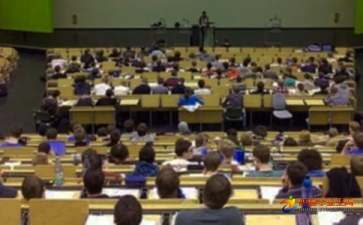 淮南创业项目(安徽淮南硕士王磊磊养殖山鸡创业致富)