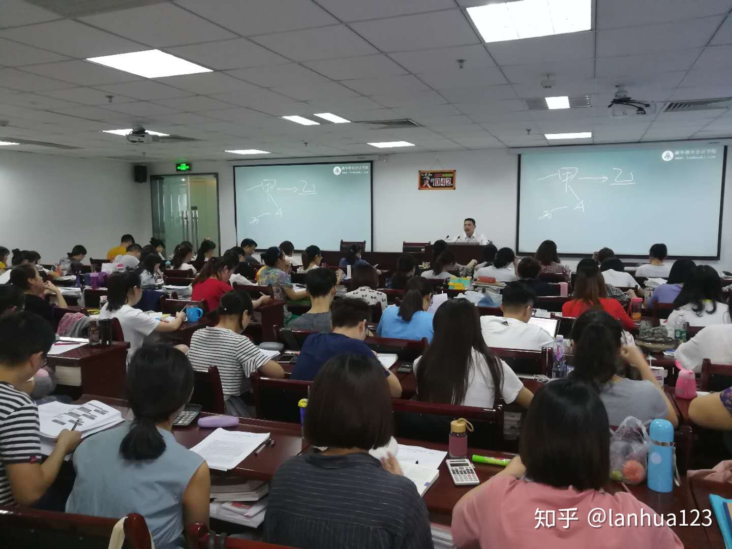 成都哪个区注册培训最好(成都比较好的职业培训机构)