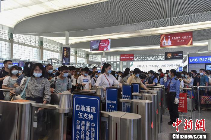 中国铁路成都局注册(中国铁路总公司成都局官网) 中国铁路成都局注册(中国铁路总公司成都局官网)