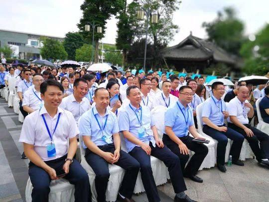 都江堰市注册公司费用多少钱一个月(都江堰市注册公司费用多少钱一个月啊)