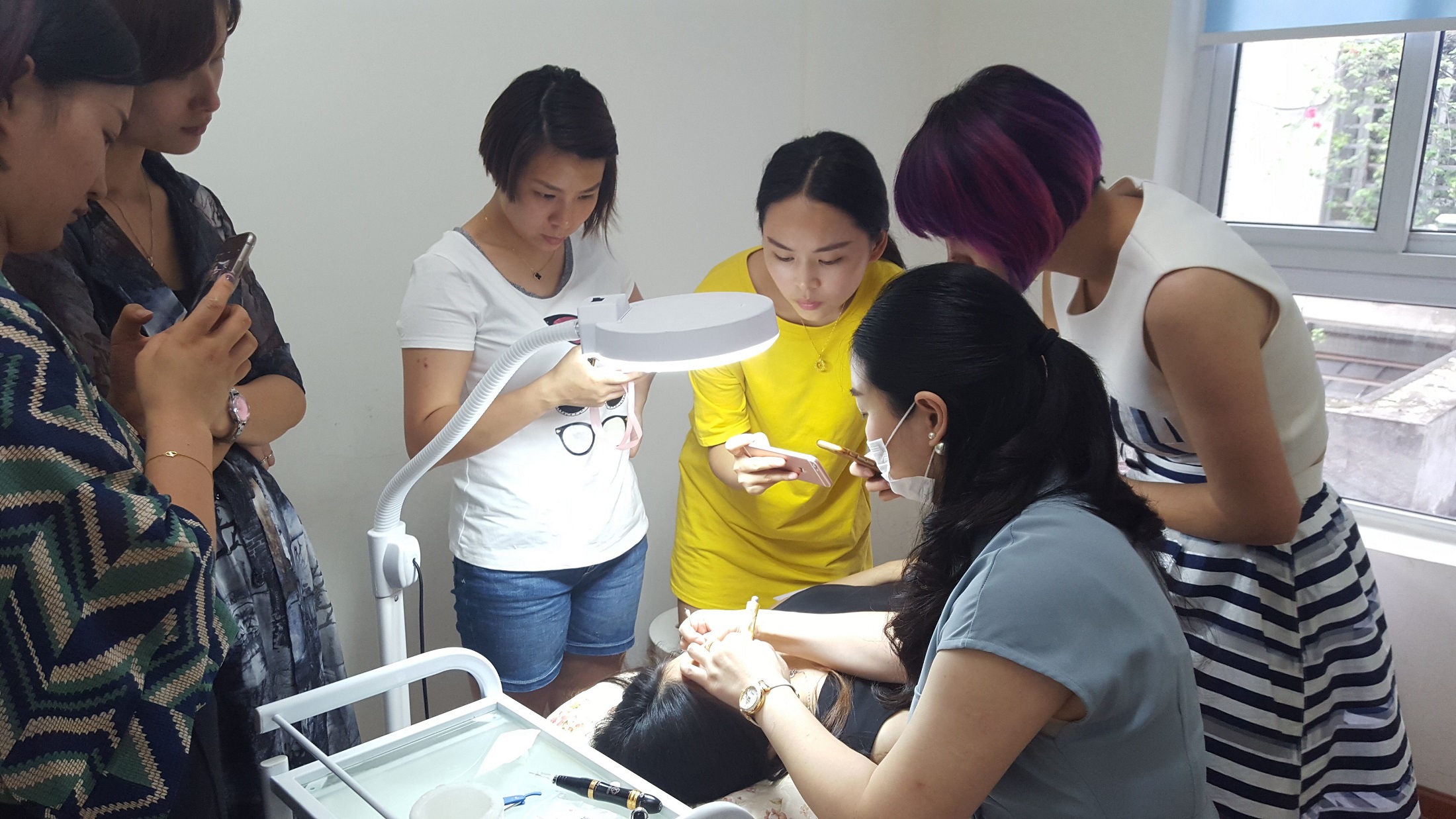 成都注册化妆品公司办理费用大概多少 成都注册化妆品公司办理费用大概多少钱 